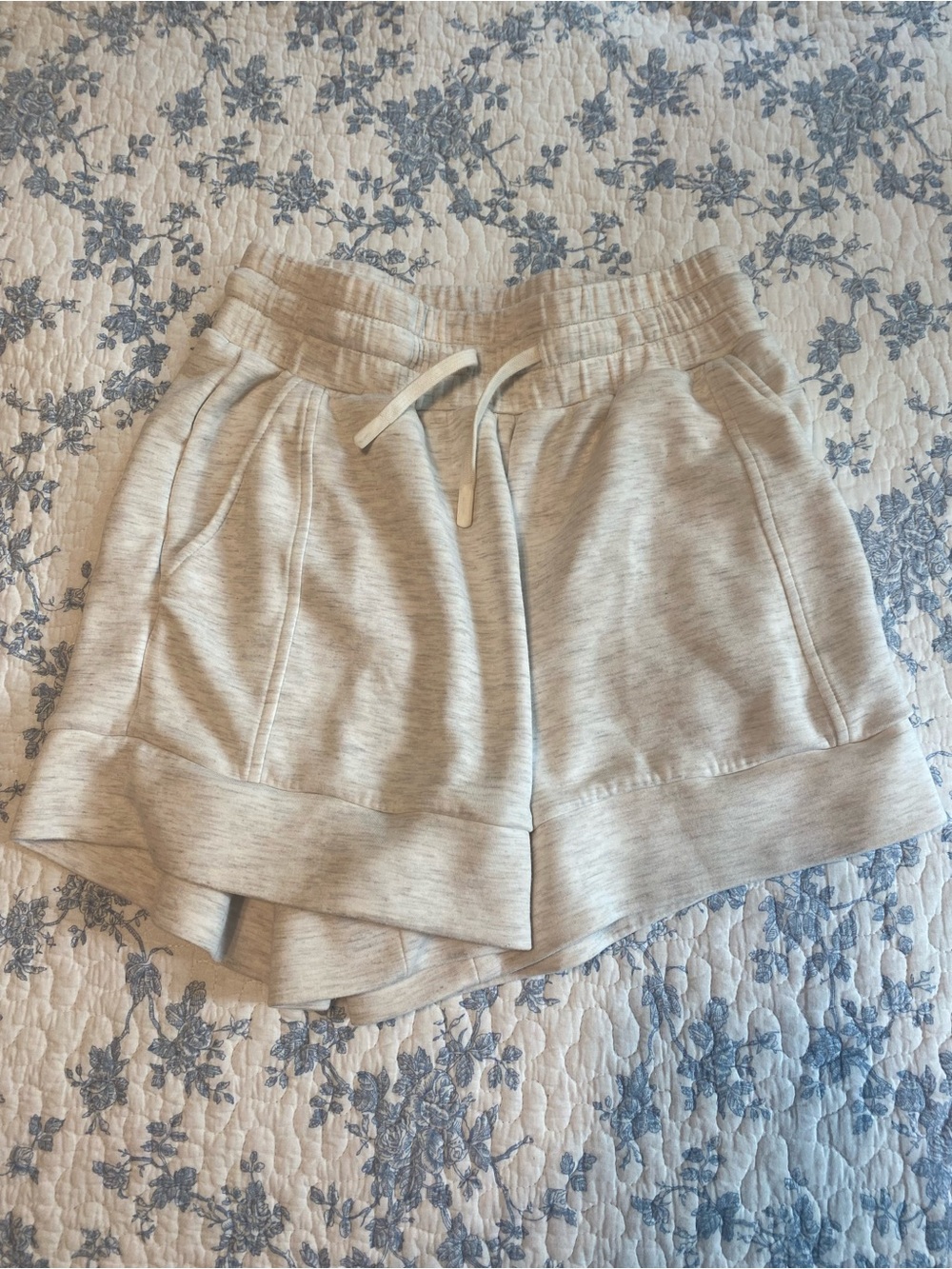 Varley Atrium High-Rise Short 4.5” Ivory Marl Size XS